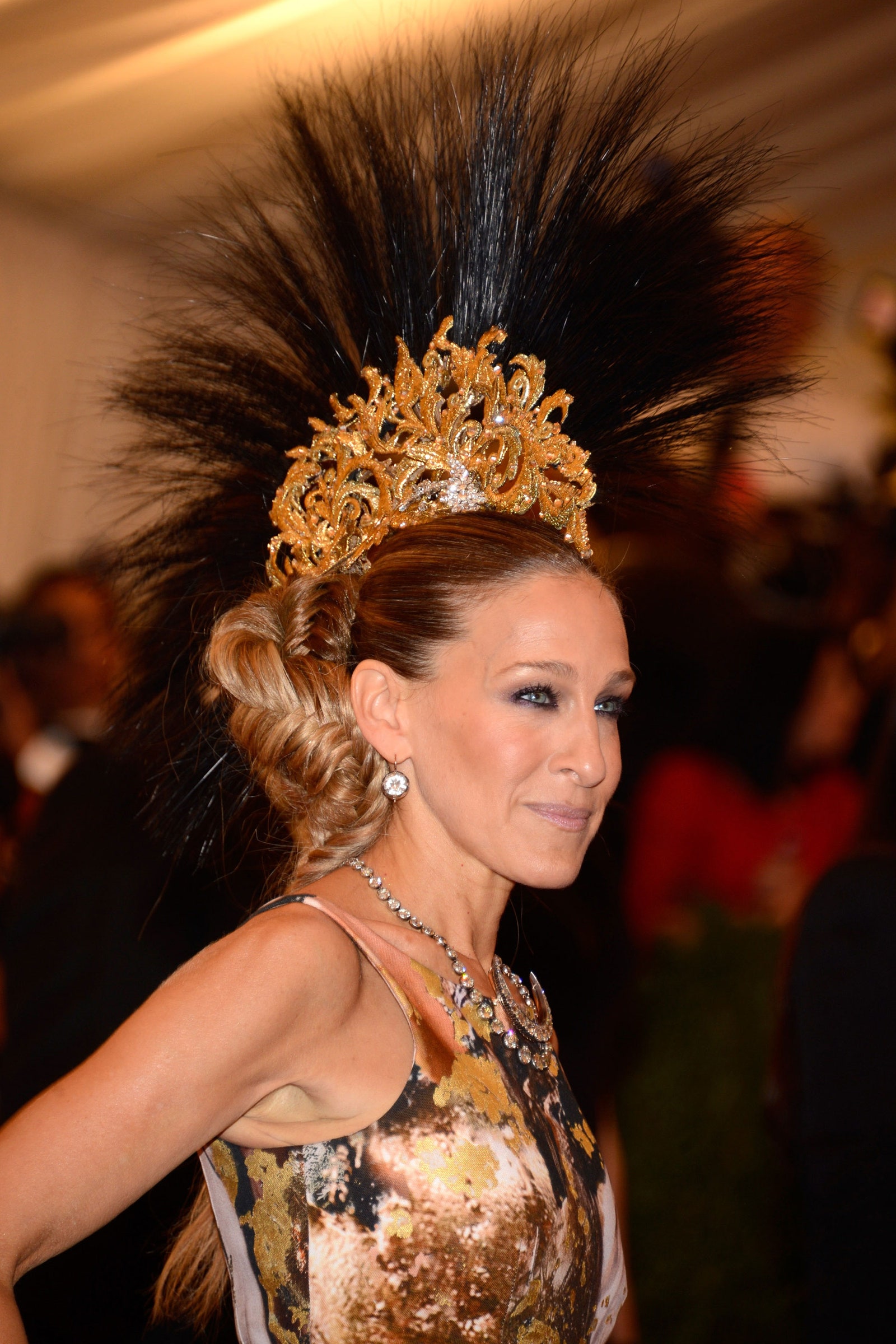 ربما تحتوي الصورة على Human Person Sarah Jessica Parker إكسسوارات ومجوهرات