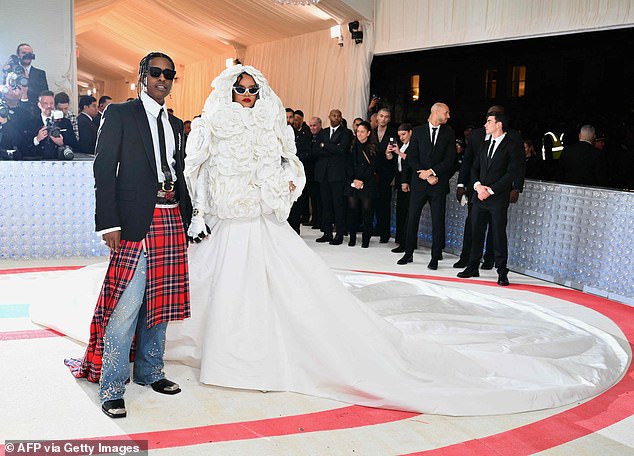 الزوجان: قدمت المغنية وشريكها A $ AP Rocky عرضًا محبوبًا في Met Gala في وقت سابق من هذا الشهر