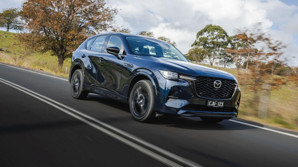 تعمل تقنية التعرف على الوجه المتقدمة في Mazda CX-60 على تحديد سائق السيارة وتخصيص السيارة وفقًا لأذواقه وتفضيلاته.