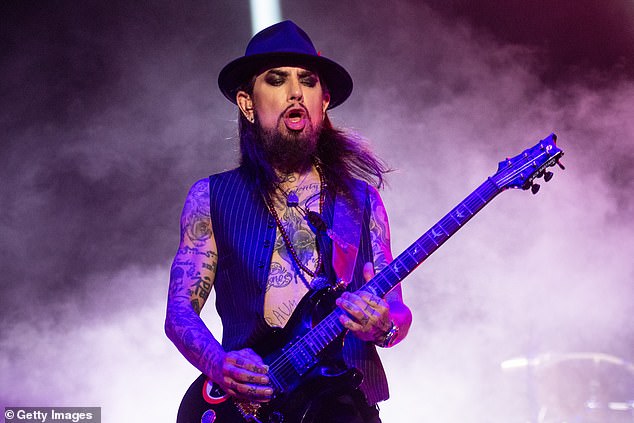 اجتمعوا لاحقًا وأصدروا ألبومات في عامي 2003 و2011 وأغنية فردية في عام 2013، إلى جانب القيام بجولة حول العالم