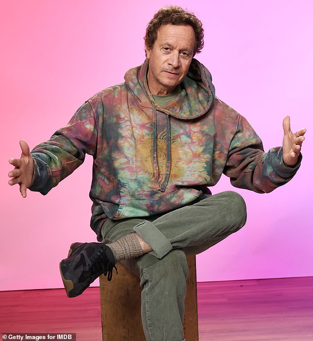 قام باولي بتجسيد شخصية ريتشارد في فيلم قصير بعنوان The Court Jester وتوسل إلى ريتشارد علنًا لتأييد فيلم سيرة ذاتية له