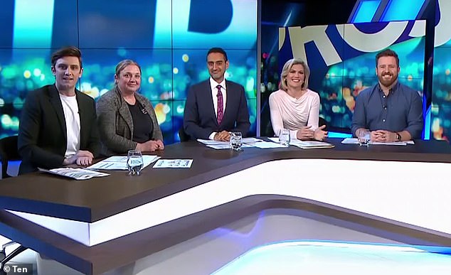 بمجرد عودتها إلى التلفزيون، كشفت سارة أن طاقم العمل 