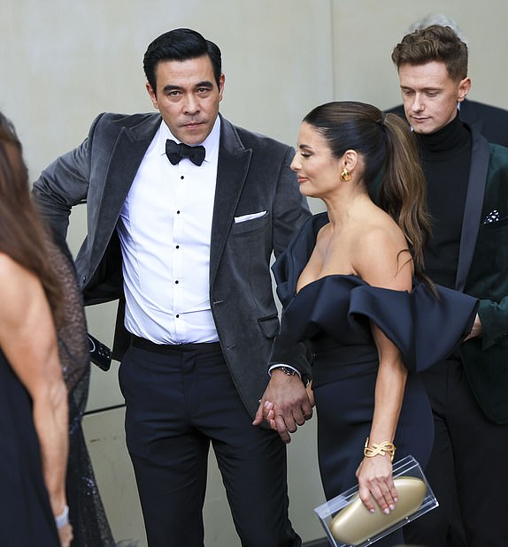 النجوم يستعدون للسير على السجادة الحمراء لحفل توزيع جوائز Logie Awards TV WEEK... آدا نيكوديمو وجيمس ستيوارت يستعدان لظهورهما الأول على السجادة الحمراء في حفل توزيع جوائز Logie Awards18 أغسطس 2024©MEDIA-MODE.COM