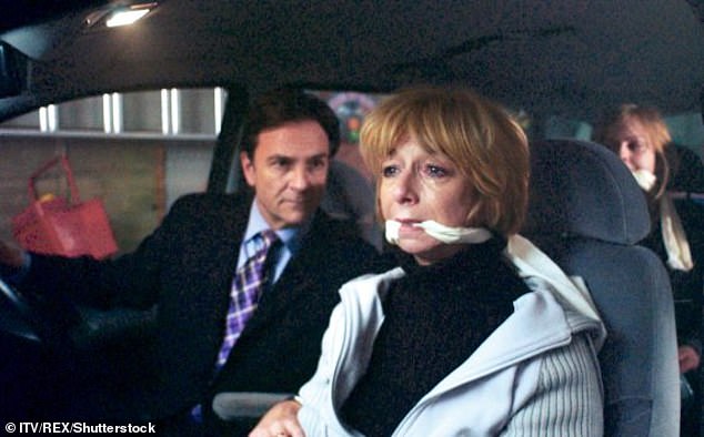 خلال ما يقرب من 50 عامًا من عملها في المسلسل، شهدت الشخصية العديد من اللحظات المميزة بما في ذلك عندما كادت تغرق على يد زوجها القاتل ريتشارد هيلمان