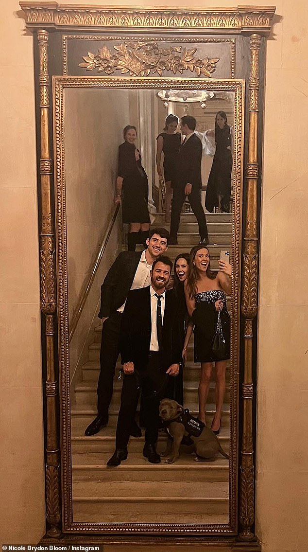 وصلت نيكول وجاستن إلى مرحلة مهمة في ديسمبر الماضي عندما رافقها كمواعد لها في حفل زفاف شقيقتها التوأم كريسي