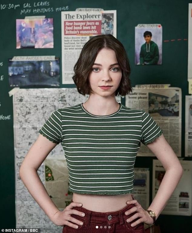 تدور أحداث القصة الأدبية، التي أصبحت كلاسيكية فيروسية لمحبي كتب TikTok في كل مكان، حول قصة بيب فيتز أموبي البالغ من العمر 17 عامًا، من بلدة ليتل كيلتون الإنجليزية الخيالية، والذي عازم على إثبات براءة قاتل من أجل مشروع مدرسي.