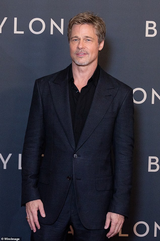 قال فويت، 85 عامًا، الذي انتقد الشهر الماضي آراء جولي السياسية، لقناة فوكس نيوز ديجيتال إنه يتمنى أن يتمكن الزوجان من 