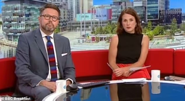 يأتي ذلك بعد استبدال سالي، 52 عامًا، في نهاية شهر يوليو، بجون، 54 عامًا، الذي قدم نينا وارهورست (يمين) بدلاً منه