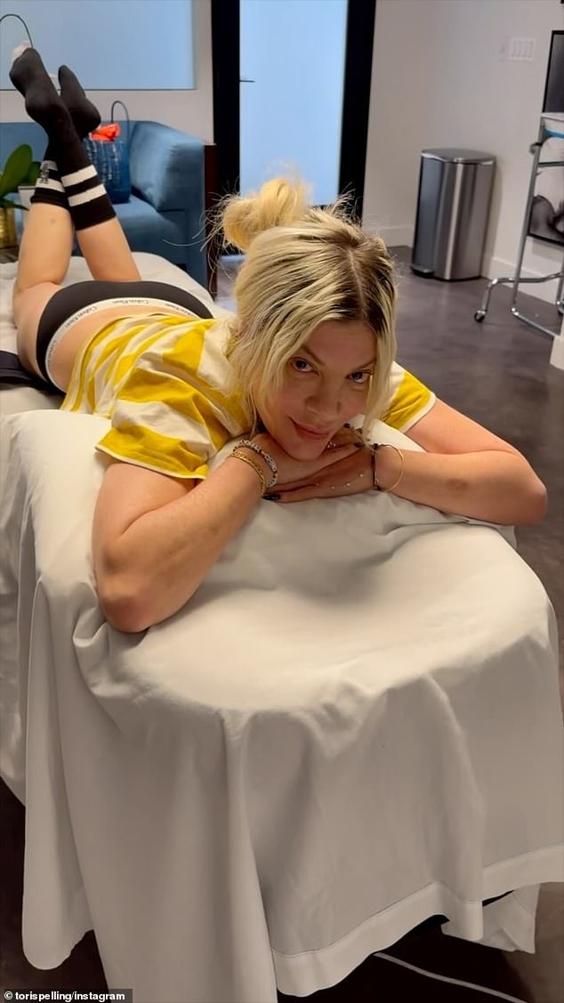 قالت سبيلينج في وقت سابق إنها اشتركت في حساب ريتشاردز تحت اسم مستعار وانتهى بها الأمر بإنفاق حوالي 400 دولار في غضون يومين