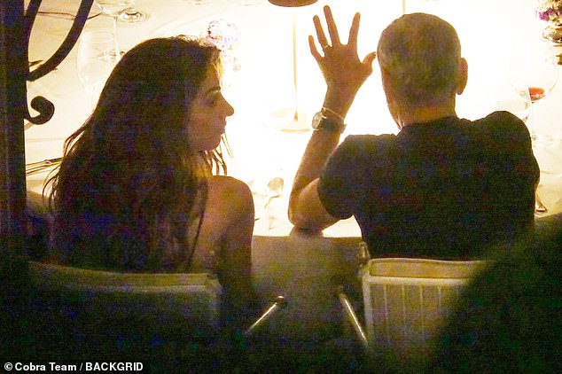 الزوجان اللذان عقدا قرانهما في عام 2014، لديهما توأم يبلغان من العمر 7 سنوات، الابن ألكسندر وإيلا