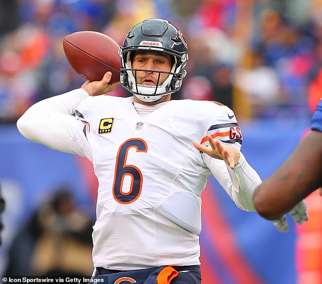 يأتي كام إلى دوره كلاعب الوسط الأساسي كشخص يتمتع بسجل جيد للغاية ليكون لاعبًا جيدًا، مع الأخذ في الاعتبار أن والده هو نجم كرة القدم الأمريكية السابق جاي كاتلر، 41 عامًا