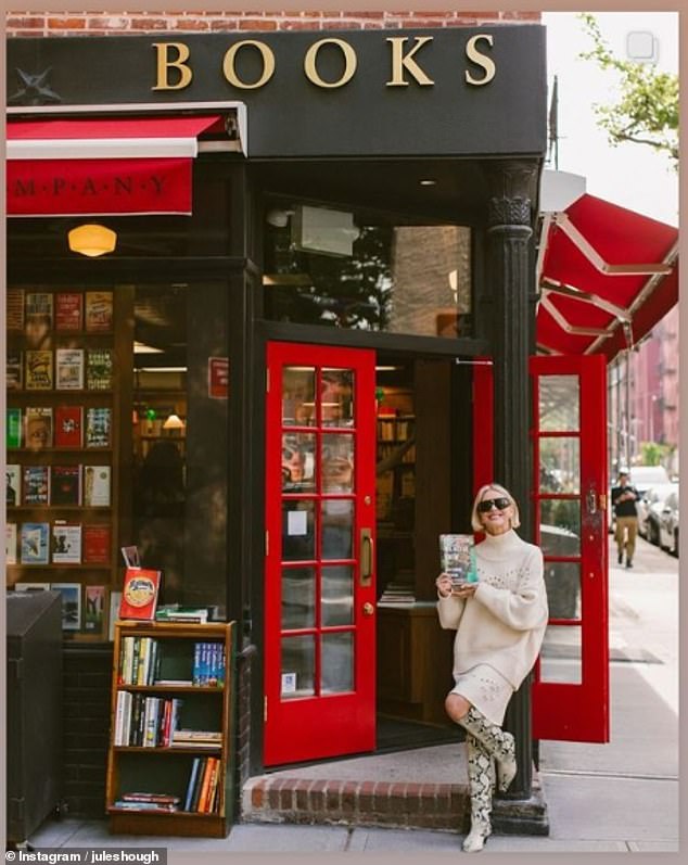 كانت جوليانا متوجهة إلى حدث في بيفرلي هيلز حيث قامت بدمج استوديو الرقص وحركة اللياقة البدنية Kingy مع العلامة التجارية الرياضية العصرية Alo