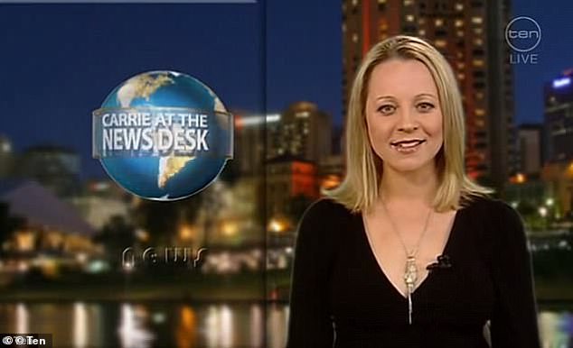 ثم اعترفت كاري بأنها في كل مرة ظهرت فيها في برنامجها الشهير Carrie at the News Desk على Rove Live، وكذلك في أي ظهور إذاعي أو تلفزيوني لمدة