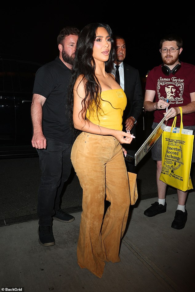 تبنت كيم الحيوان ذو الأرجل الأربعة لابنتها نورث ويست في عام 2017 عندما كانت لا تزال متزوجة من مغني الراب كاني ويست