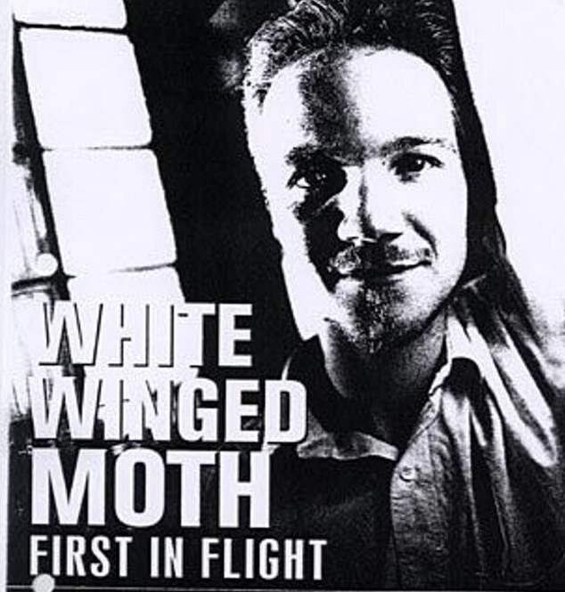 وُلِد الموسيقي الموهوب في أوكلاند عام 1975 وطوال مسيرته المهنية التي استمرت أكثر من 30 عامًا، خاض مجموعة من الأنواع، بما في ذلك الموسيقى الإلكترونية والصوتية والارتجال.