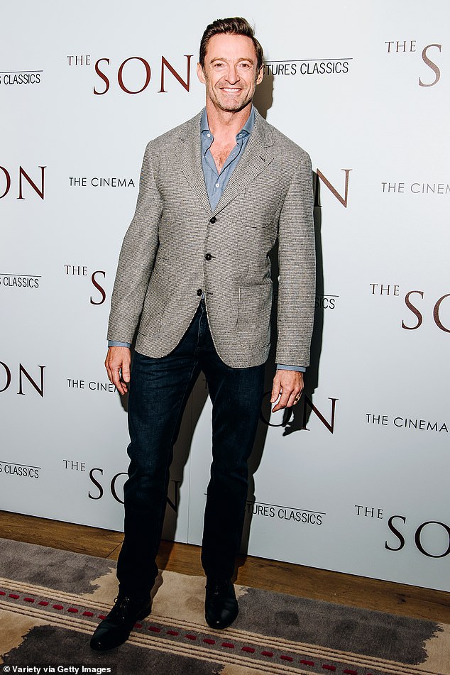 كانت نجمة Packed to the Rafters، التي اقتحمت التلفزيون الأسترالي في عام 1985 بدورها في Zoo Family، تقترب من الممثل الوسيم البالغ من العمر 55 عامًا (في الصورة) عندما قاما ببطولة Halifax FP معًا، وهو العرض الذي بدأ عرضه في عام 1994.