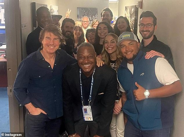 في مناسبة نادرة، نشر كونور صورًا لنفسه وهو يقضي وقتًا مع والده