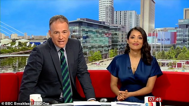 عاد البرنامج يوم الأحد مع المضيفين لوكسمي جوبال وروجر جونسون على رأس البرنامج، حيث ناقش الثنائي عددًا من القصص الإخبارية العالمية.