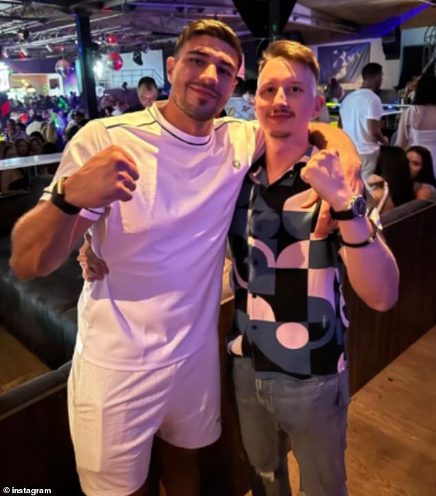 زعمت التقارير أن خطيبته تخلت عن تومي بعد أن 