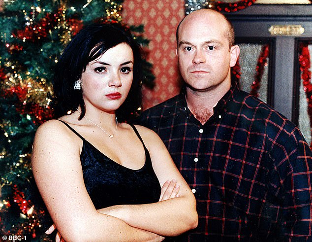 حققت مارتين شهرة كبيرة من خلال لعب دور تيفاني في EastEnders (في الصورة مع روس كيمب في دور جرانت)