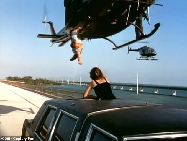 لم تقم ملكة الصراخ الأصلية بأداء جميع حركاتها المثيرة في فيلم True Lies مع أرنولد شوارزنيجر فحسب، بل قامت أيضًا بأداء معظم حركاتها المثيرة في فيلم Everything Everywhere All At Once (2022) الذي فازت فيه بجائزة الأوسكار.