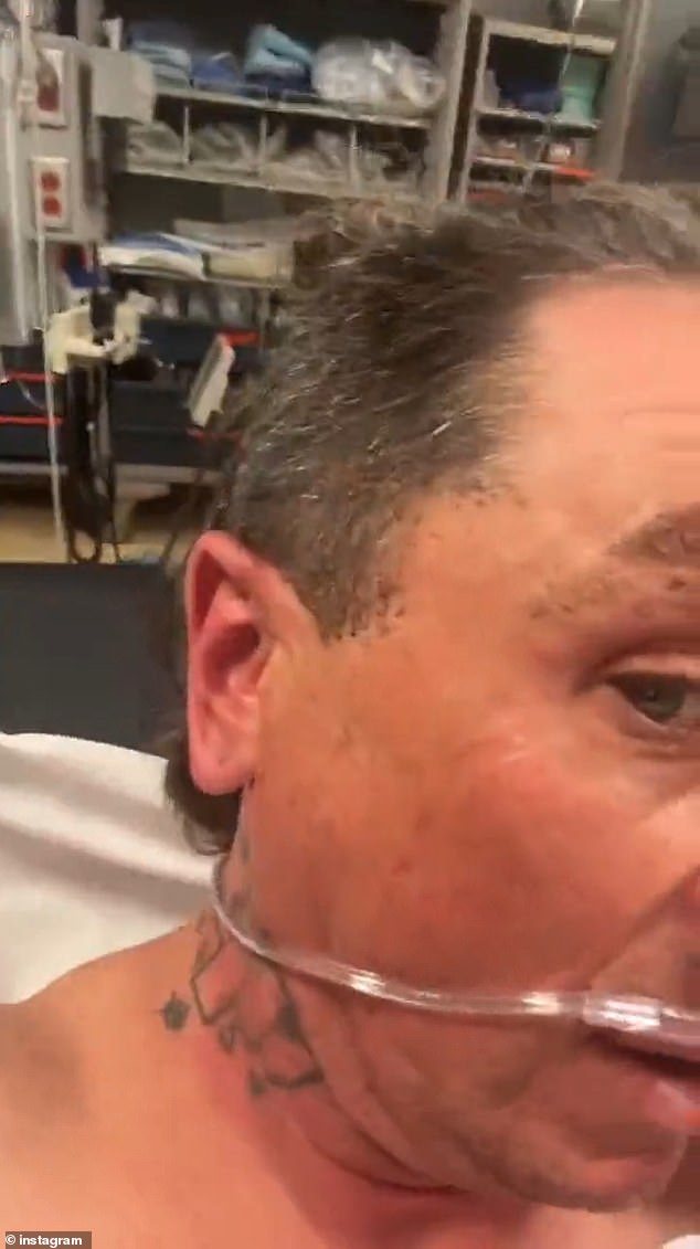 شارك لاحقًا مقطع فيديو آخر من بث مباشر على Instagram حيث مازح أحد المعجبين حول كيفية حصوله على 