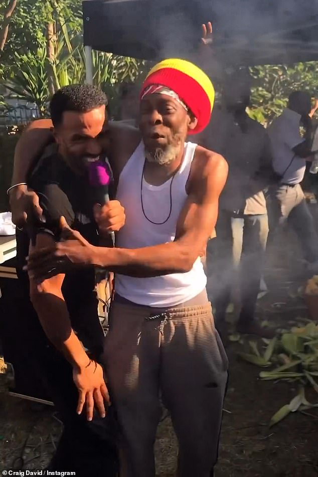 يقام هذا الحدث كل عام في عطلة نهاية الأسبوع المصرفية في أغسطس، وقد أسعد نجم الجراج البالغ من العمر 43 عامًا أولئك الذين ذهبوا لقضاء اليوم