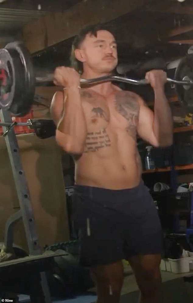 مع بدء المسابقة، فاز ريكي بجماهير ضخمة من المعجبين، حيث وصفه العديد من المشاهدين بأنه نجمهم المفضل، حيث علقوا على مظهره.