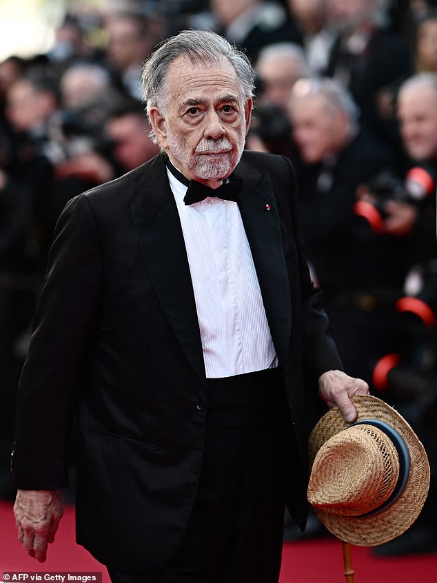 في العام الماضي، تورط كوبولا في فضيحة عندما زُعم أنه قبل بعض الممثلين في موقع تصوير الفيلم مما جعل البعض يشعر بعدم الارتياح - في الصورة عام 2024