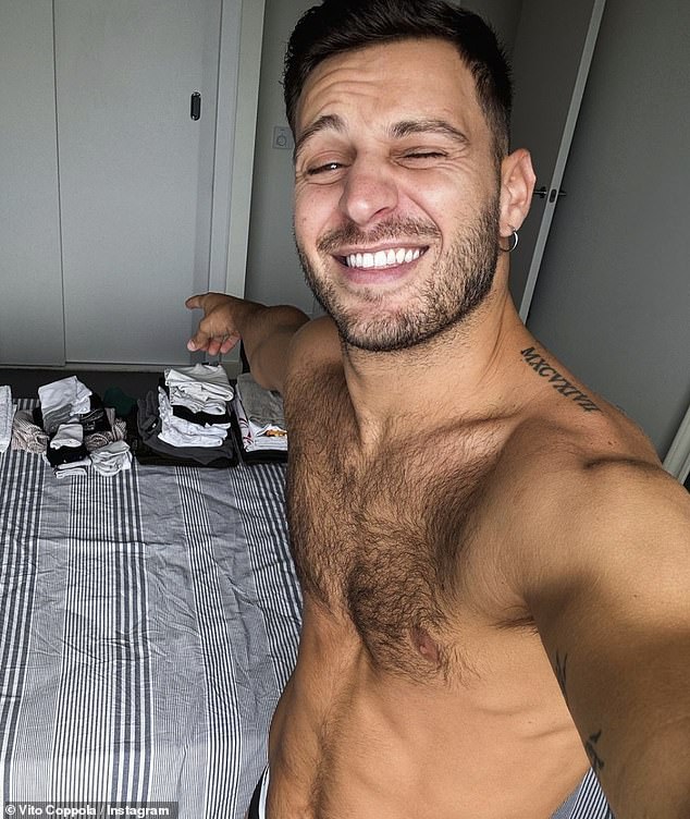 ويأتي ذلك بعد الدعم الذي قدمه زميله الراقص المحترف فيتو كوبولا، الذي أبدى مؤخرًا رأيه في الفضيحة