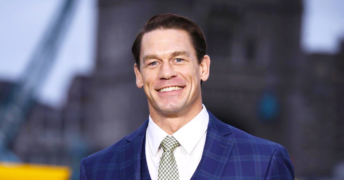 يشرح جون سينا قرار عدم إنجاب أطفال أريد أن أعيش الحياة