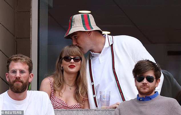 كان الزوجان في خضم عاصفة إعلامية بعد تداول صور 