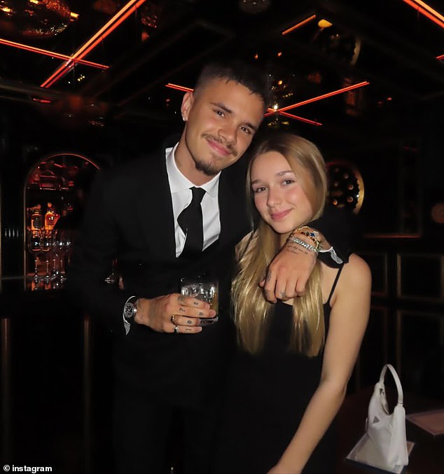 شاركت فيكتوريا عبر حسابها على إنستغرام يوم الأحد بعض اللقطات من الحفلة وهي تتحدث عن ابنها