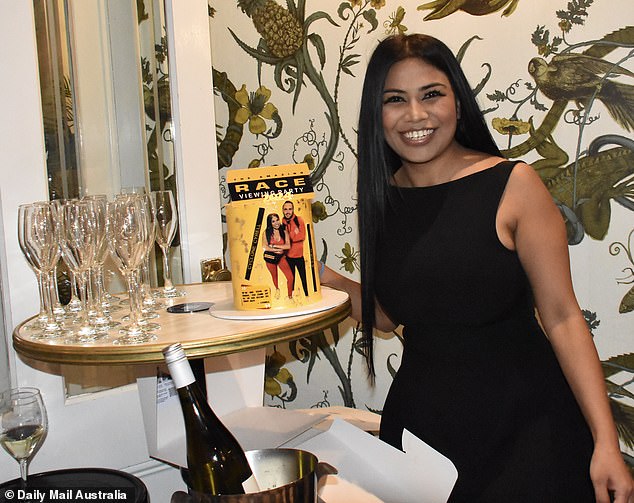 استضاف الزوجان حفل مشاهدة مرصع بالنجوم ليلة الاثنين في فندق أكسفورد دروموين للاحتفال بالعرض الأول لفيلم The Amazing Race. بدت سيريل مذهلة في فستان أسود صغير أبرز قوامها الممشوق