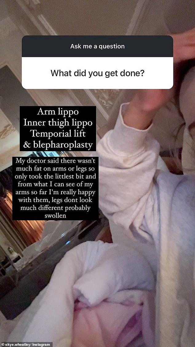 بالإضافة إلى عملية شد جفون الثعلب، خضعت سكاي أيضًا لعملية شفط الدهون من ذراعيها وفخذيها الداخليتين، وشد صدغي وجراحة تجميل الجفون.