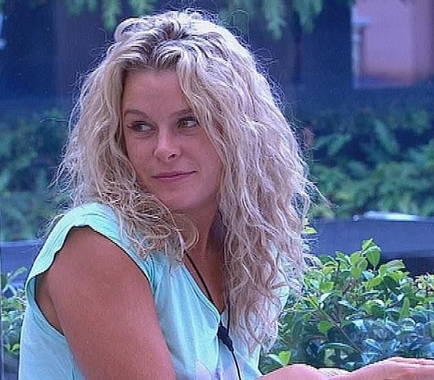 من الصعب التعرف على ويتلي تقريبًا منذ ظهورها في برنامج Big Brother في عام 2014 (في الصورة)