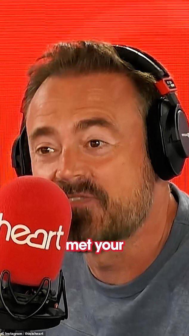 كشف نجم إذاعة Heart FM عن تشخيص حالته يوم الثلاثاء، بعد أن أشار إلى أن المشاهدين لاحظوا لأول مرة وجود شيء غير طبيعي في صوته خلال الصيف.