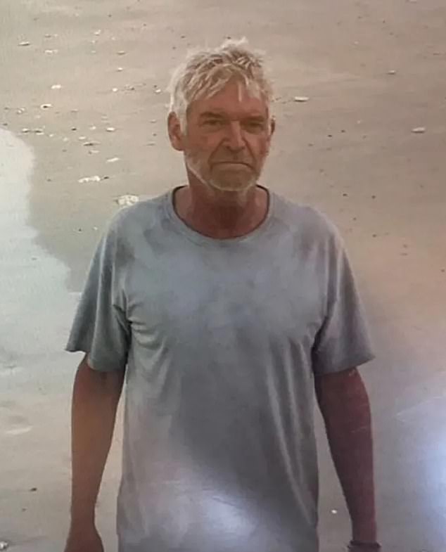 أعلن المذيع هذا الأسبوع أنه قام بتصوير فيلم Cast Away سراً، والذي يعيش فيه على جزيرة استوائية في المحيط الهندي لمدة 10 أيام، هذا الصيف.