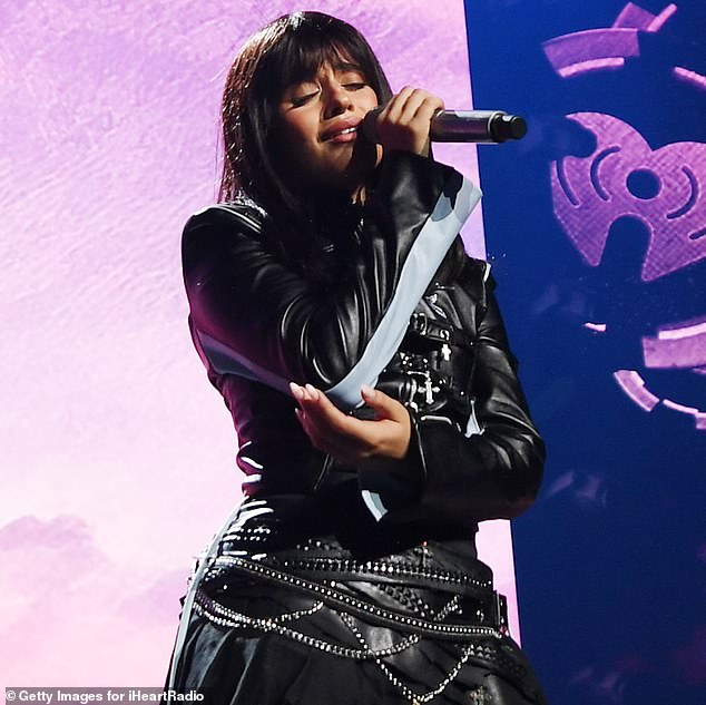 ومع ذلك، اختارت كابيلو تخطي كلمة 