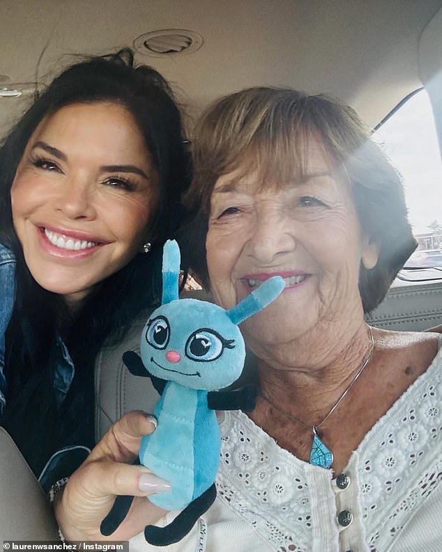 بدا مراسل إكسترا السابق وكأنه في غاية السعادة أثناء الزيارة