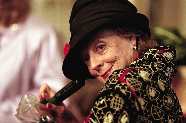 وصف بولوك سميث قائلاً: 