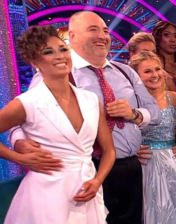 Strictly's Wynne Evans وKatya Jones - 12 أكتوبر 2024 Strictly Come Dancing 13.10.24 (الصورة: بي بي سي)