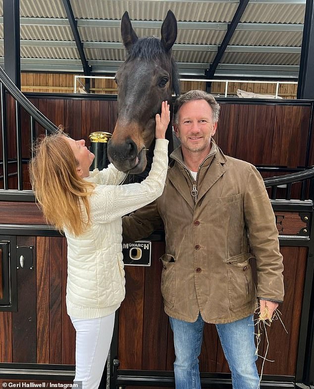 كانت شركة سباق الخيل التابعة للزوجين OMBI Ltd تستخدم أسلحة رائعة