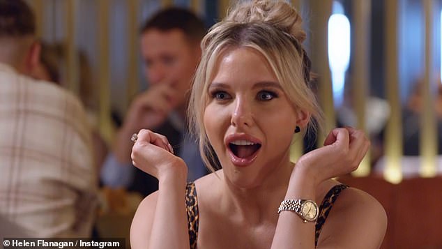 وفي حلقة أخرى، اعترفت هيلين أيضًا بعدم ارتداء أي ملابس داخلية أثناء إجراء محادثة مع رجلين في موعد غرامي