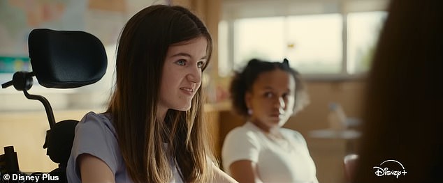 في الإعلان التشويقي، تقول ميلودي: 