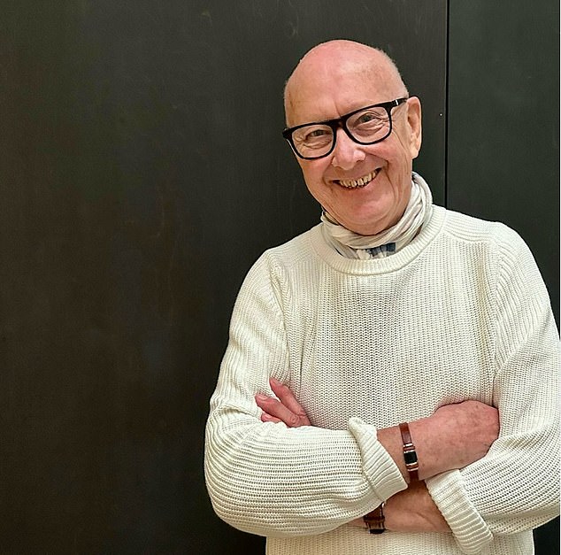 وكشف تريفور عن الأخبار الحزينة وقال إنه اكتشف في يونيو/حزيران أن أمامه حوالي ستة أشهر ليعيشها