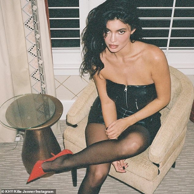 تم إطلاق أعمال كايلي المفاجئة في مجال الملابس في 1 نوفمبر 2023