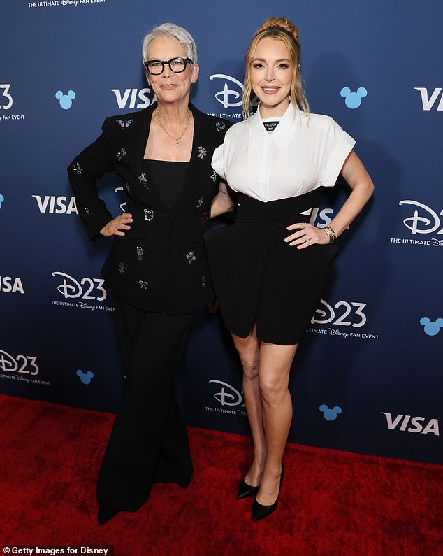 إنهم يلعبون دور الثنائي الأم وابنتها آنا وتيس كولمان، الذين يتبادلون الجثث بين عشية وضحاها؛ شوهد في أغسطس في أنهايم، كاليفورنيا