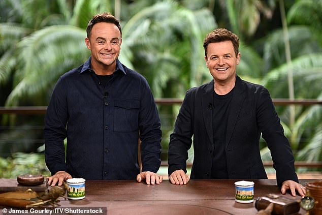 ريبيكا في حالة تأهب قصوى وتحرص أيضًا على تذكير رؤساء ITV ومضيفي البرنامج Ant and Dec (في الصورة) بأنها تمتلك العلامة التجارية لعبارة Wagatha Christie.