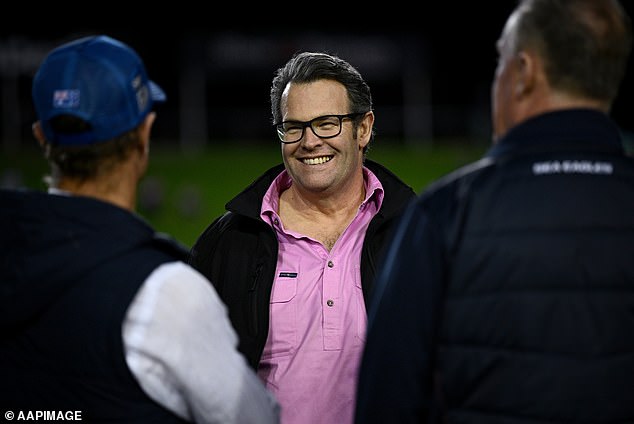 استضاف ورلاند، البالغ من العمر 55 عامًا، والذي اكتسب شعبية لأول مرة كجزء من فريق الشواء الشهير التابع لـ Triple M، مؤخرًا The Rush Hour على 104.9 Triple M Sydney